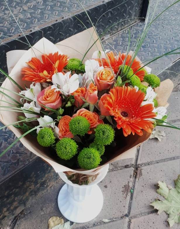Букет цветов из: Герберы, Хризантемы, Альстромерии и Розы в Волчанске