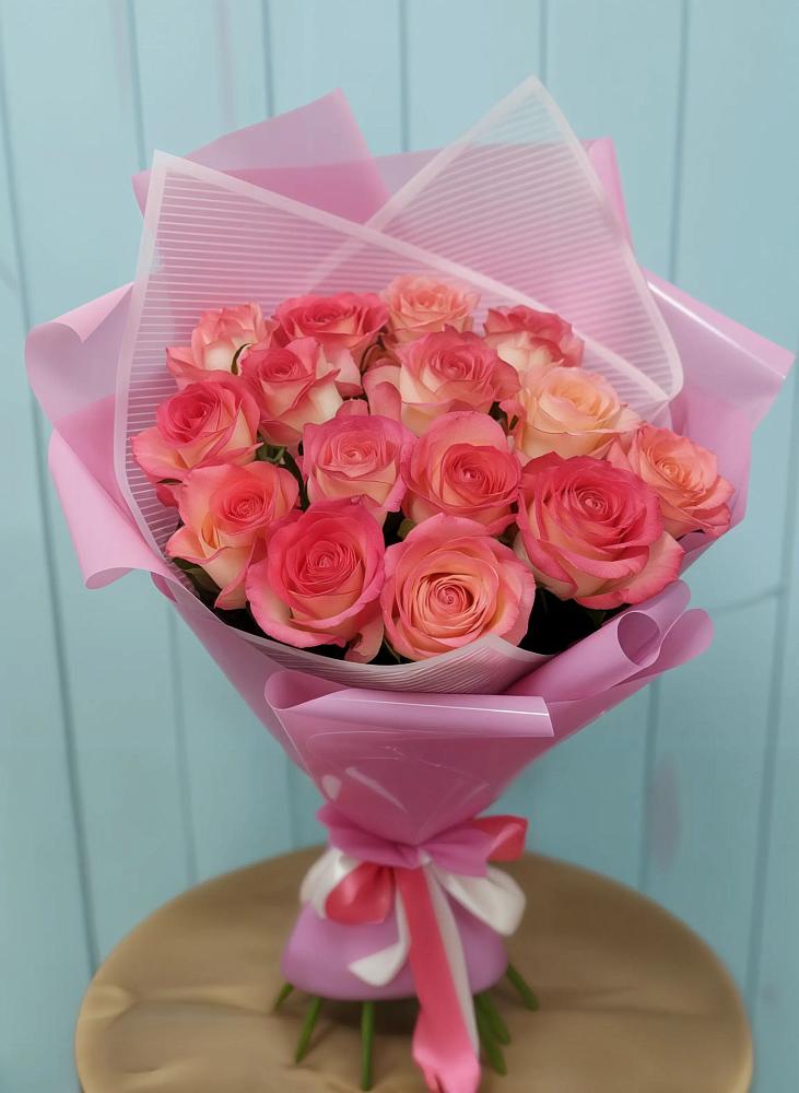 Букет 15 Розовых роз Равель в Волчанске