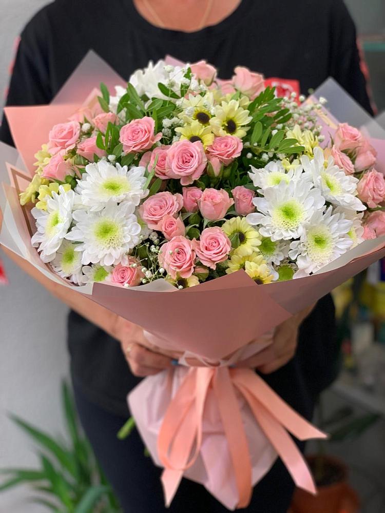 Букет цветов из: Розы и Хризантемы в Волчанске