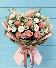 Букет цветов из:  Розы, Альстромерии и Лизиантусы #REPLACE_PRED# Волчанске
