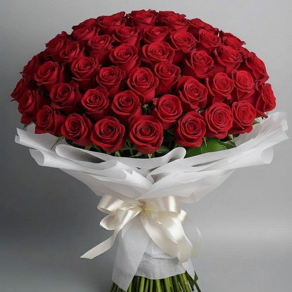 Букет 101 Красная роза Блэк Мэджик в Волчанске