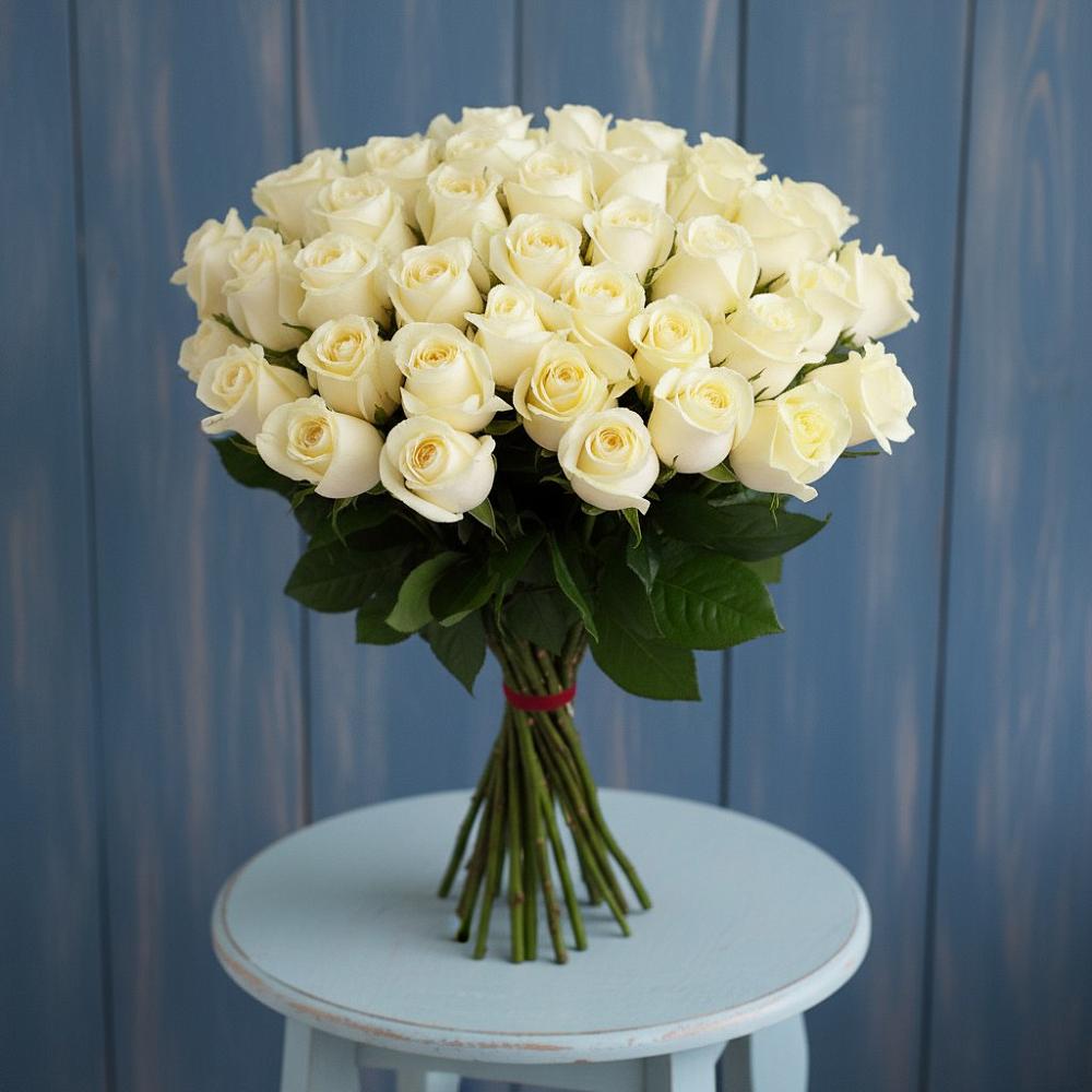 Букет 51 Белая роза Эдлесс Лав в Волчанске