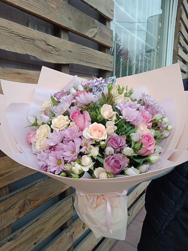 Букет цветов из: Розы и Хризантемы в Волчанске