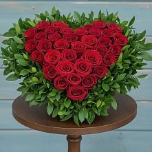 Цветочная композиция из Розы в виде сердца в Волчанске