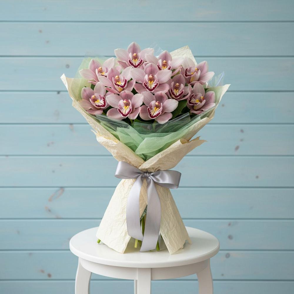 Букет цветов из: Орхидеи и Розы в Волчанске