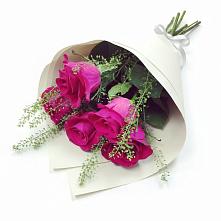 Букет цветов из:  Розы в Волчанске