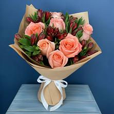 Букет цветов из:  Розы и Альстромерии в Волчанске