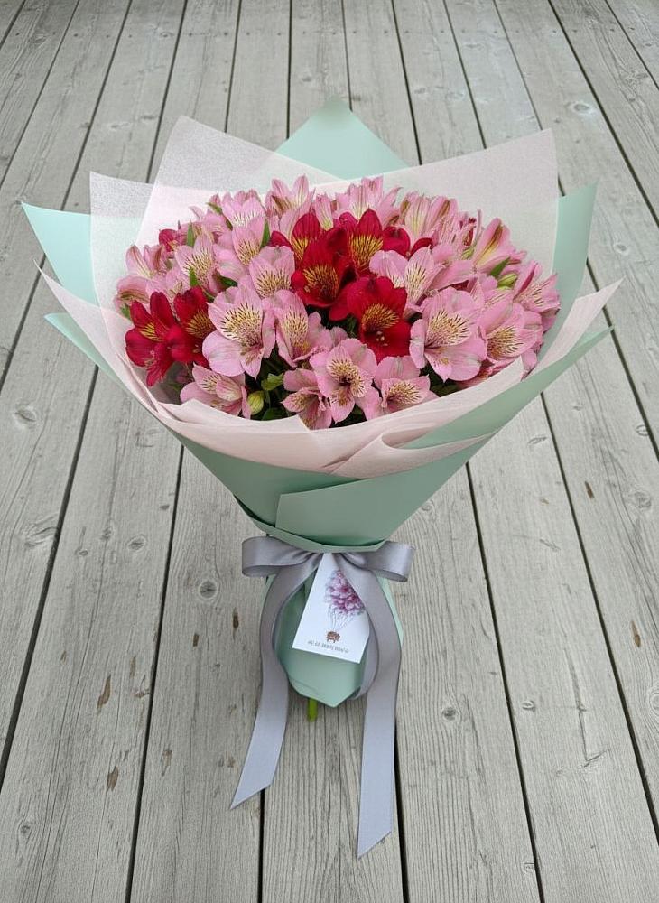 Букет цветов из: Альстромерии в Волчанске