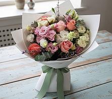 Букет цветов из:  Розы, Лизиантусы и Гвоздики в Волчанске