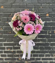 Букет цветов из:  Герберы и Хризантемы в Волчанске