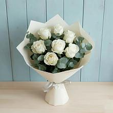 Букет Белые розы в Эвкалипте в Волчанске