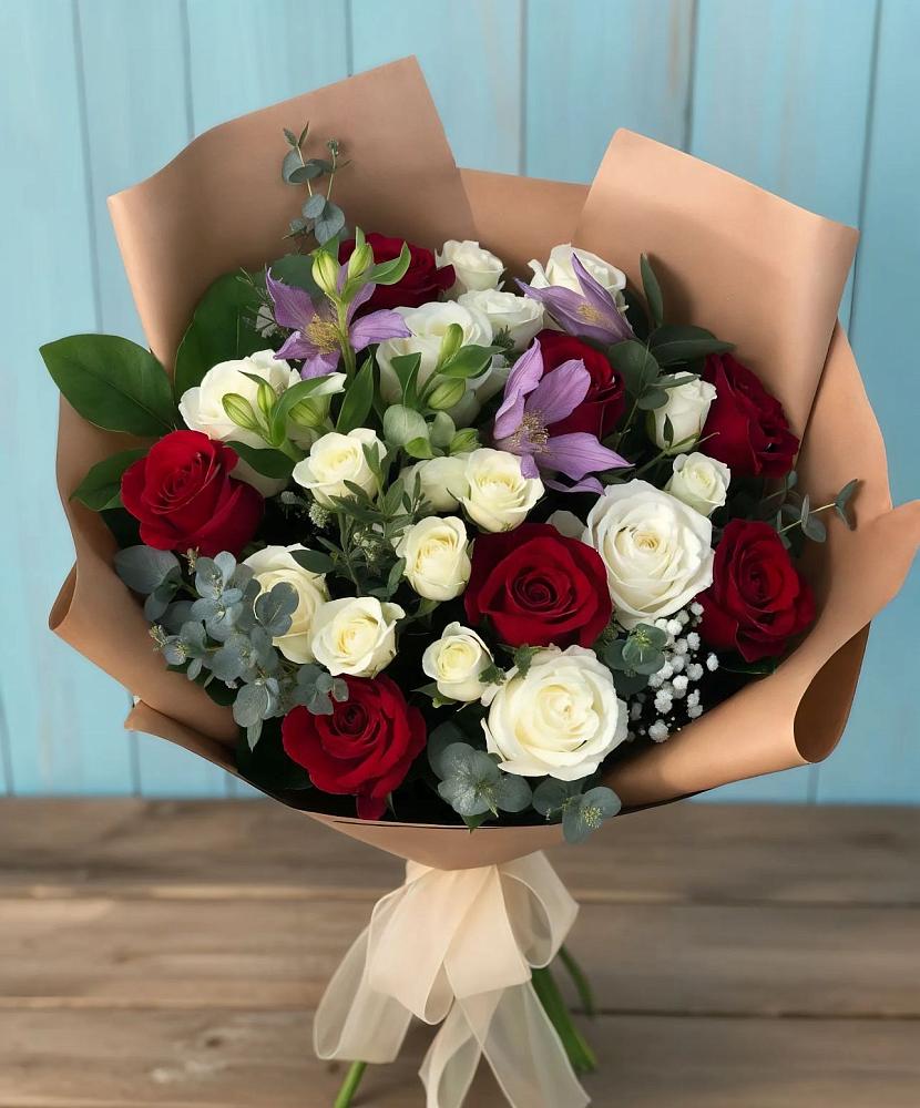 Букет цветов из: Розы и Альстромерии в Волчанске